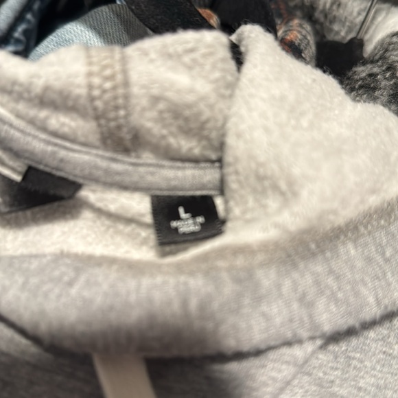 Travis Matthew Men’s Cloud Gray Hoodie Sweatshirt Large - Picture 3 of 6